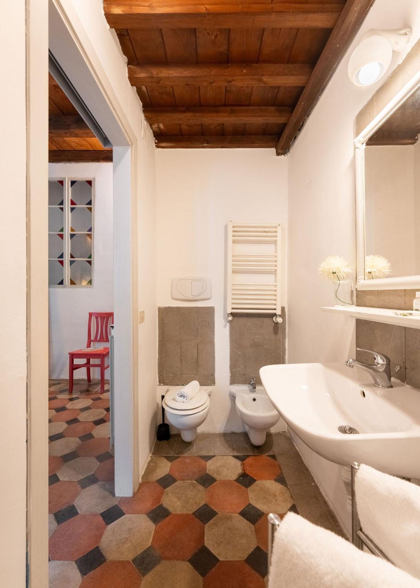 F1 - Santa Croce One Bedroom Apartment For Couples Florence Ngoại thất bức ảnh