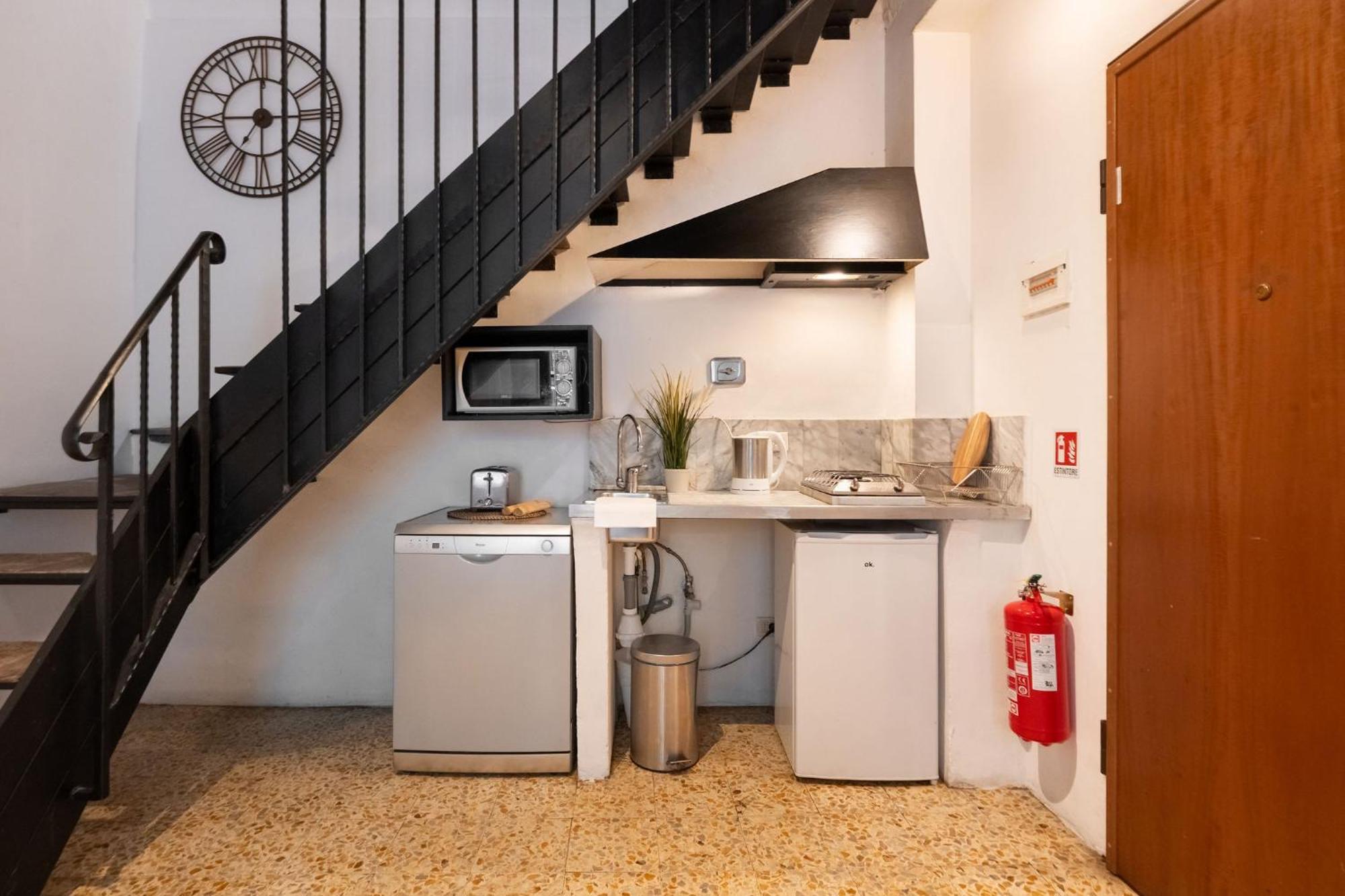 F1 - Santa Croce One Bedroom Apartment For Couples Florence Ngoại thất bức ảnh